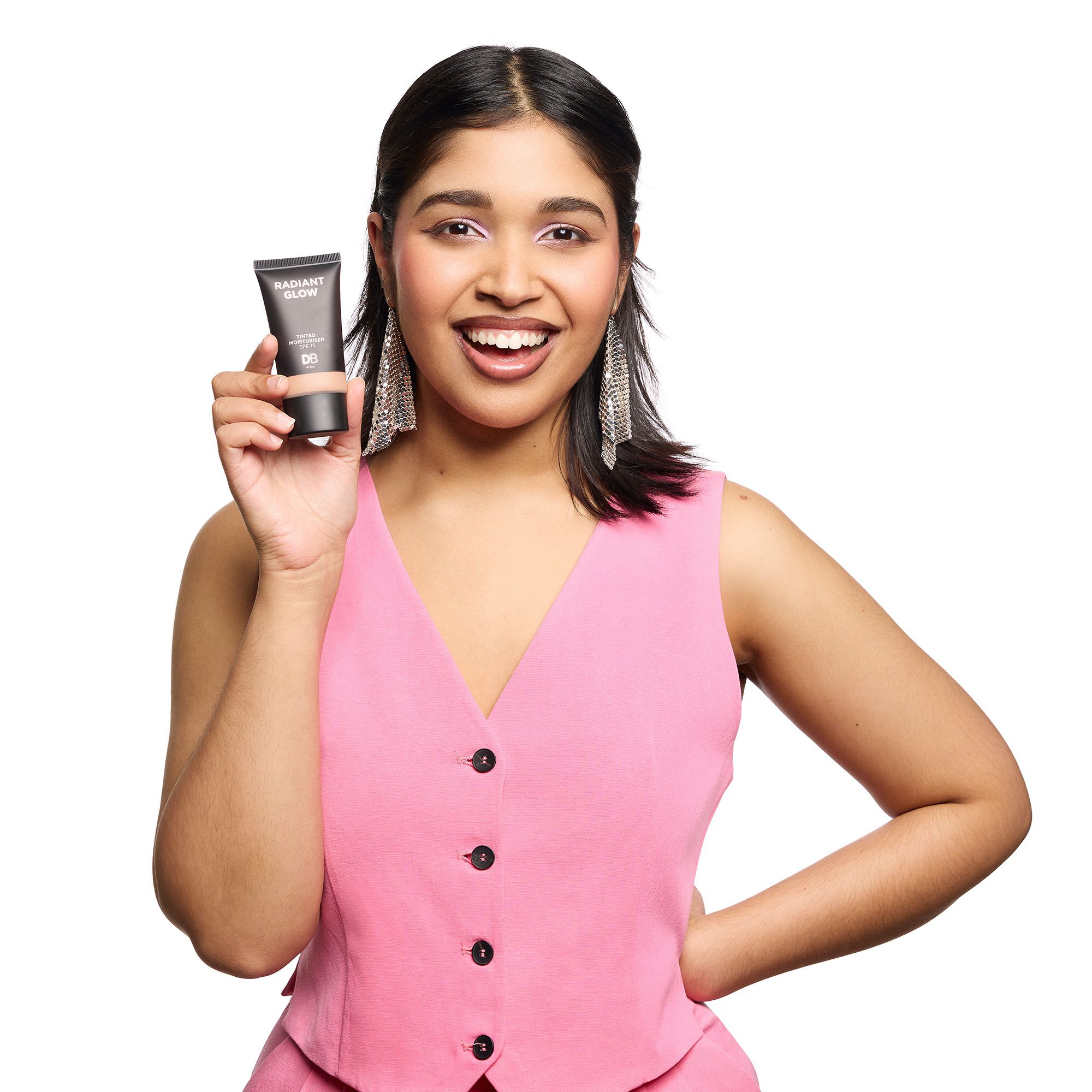 Radiant Glow Tinted Moisturiser SPF 15 | DB Cosmetics | Lifestyle | Model